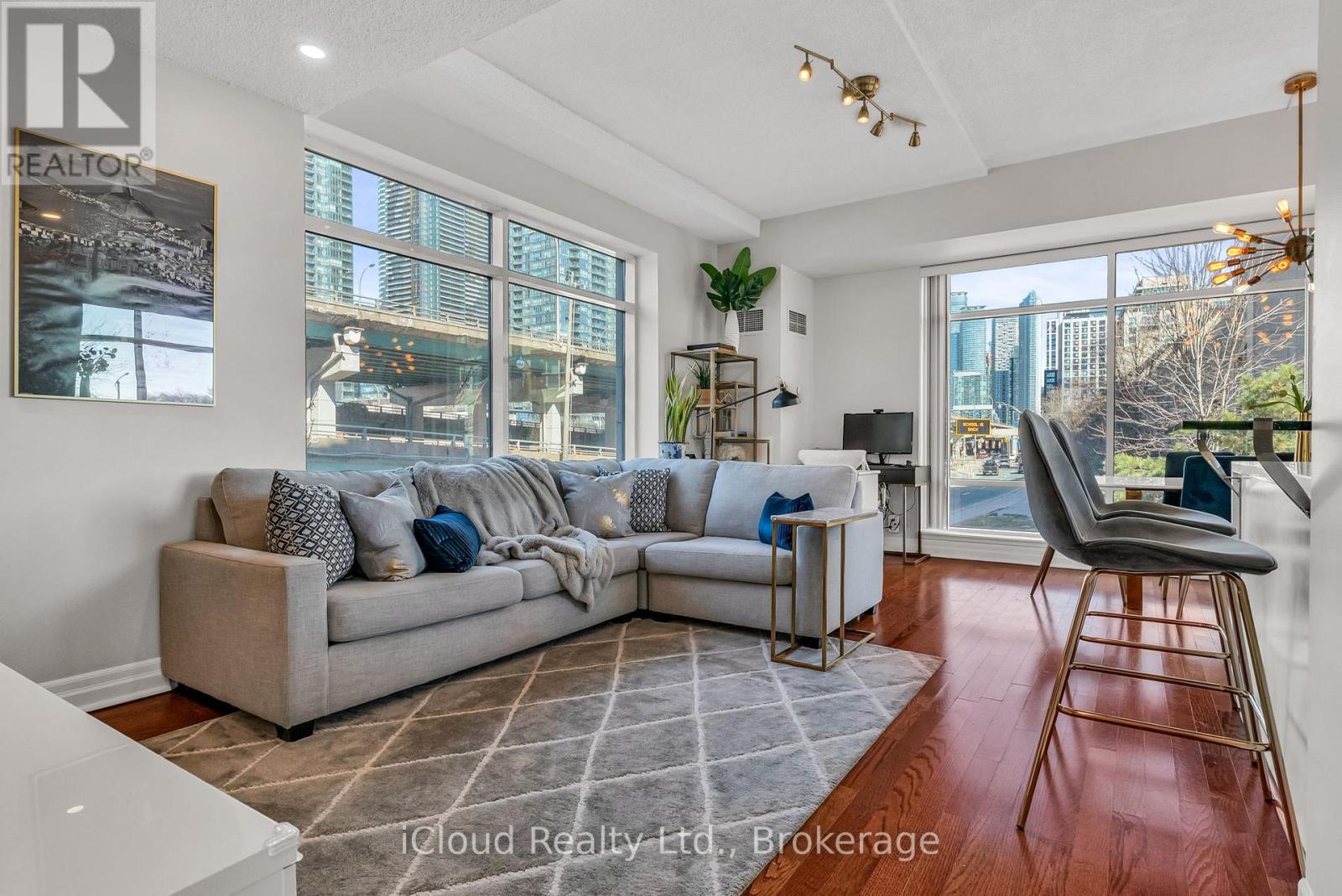 210e - 500 Queens Quay W, Toronto (Waterfront Communities), Ontario  M5V 3K8 - Photo 5 - C12461460
