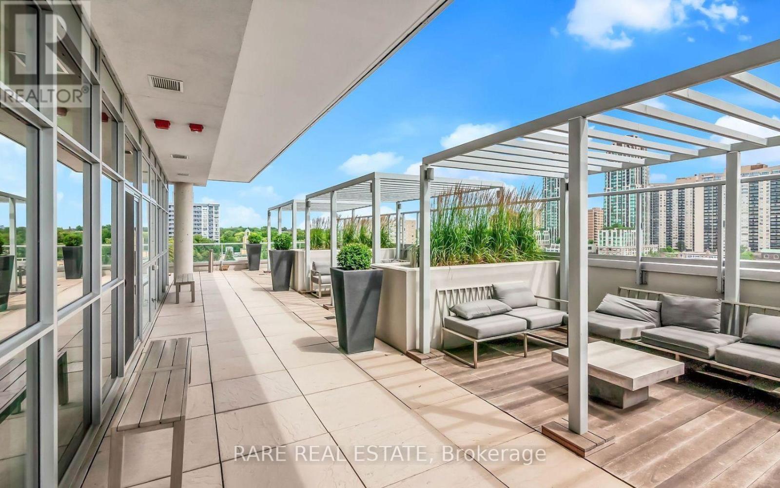 902 - 501 St Clair Avenue W, Toronto, Ontario  M5P 0A2 - Photo 19 - C12461462