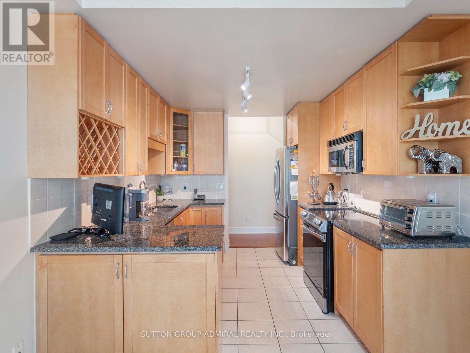 520 - 11 William Carson Crescent, Toronto (St. Andrew-Windfields), Ontario  M2P 2G1 - Photo 10 - C12461465