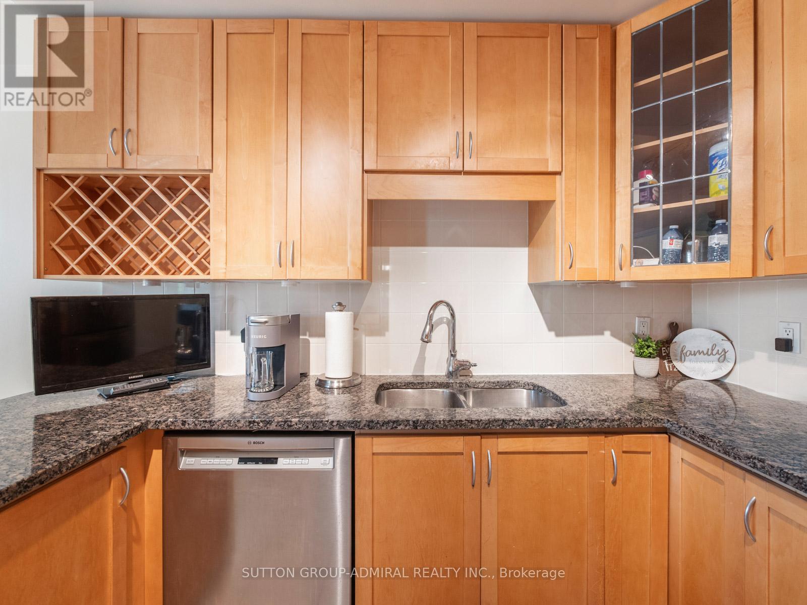 520 - 11 William Carson Crescent, Toronto (St. Andrew-Windfields), Ontario  M2P 2G1 - Photo 9 - C12461465