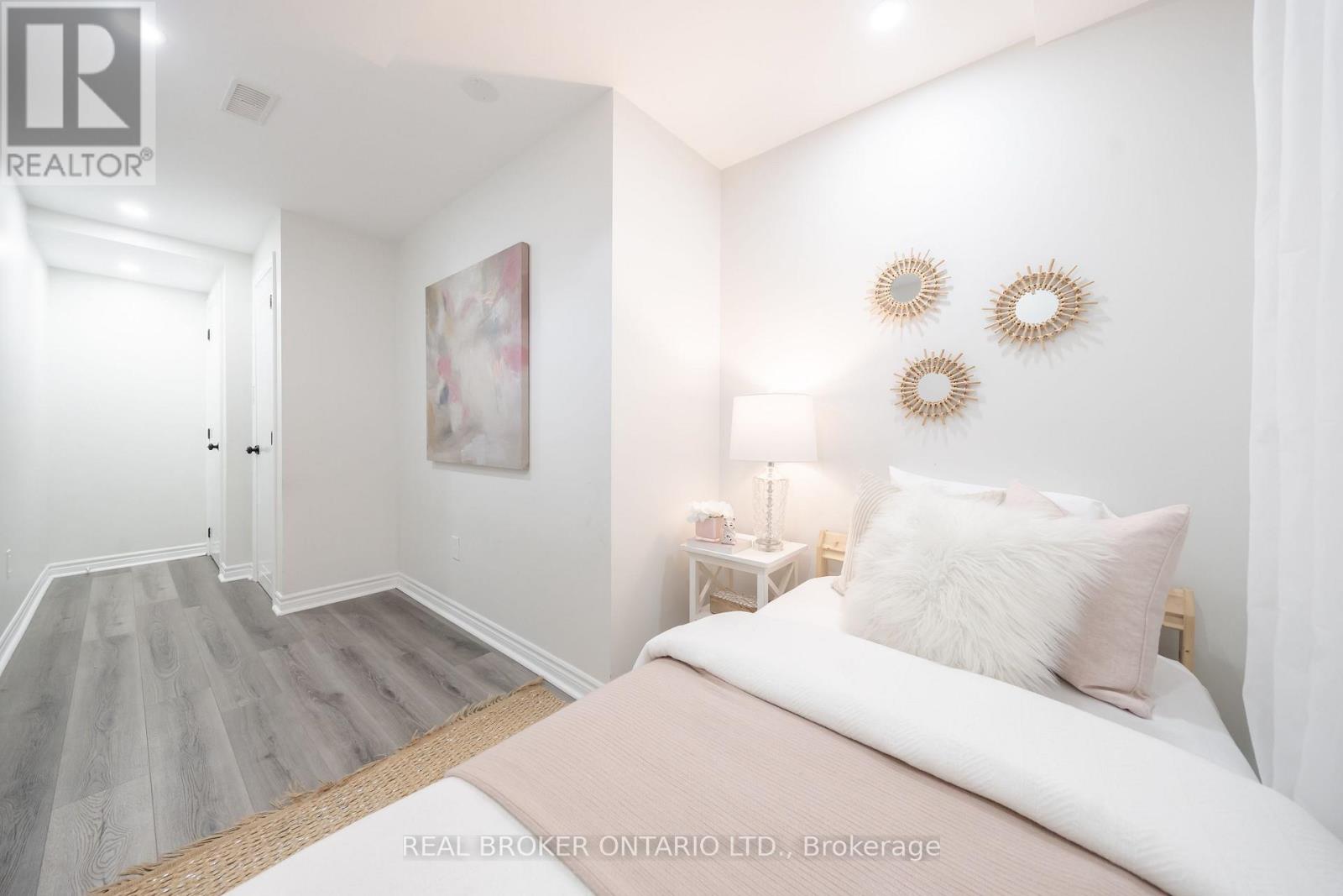 36 - 5255 Guildwood Way, Mississauga, Ontario  L5R 4A7 - Photo 29 - W12384636