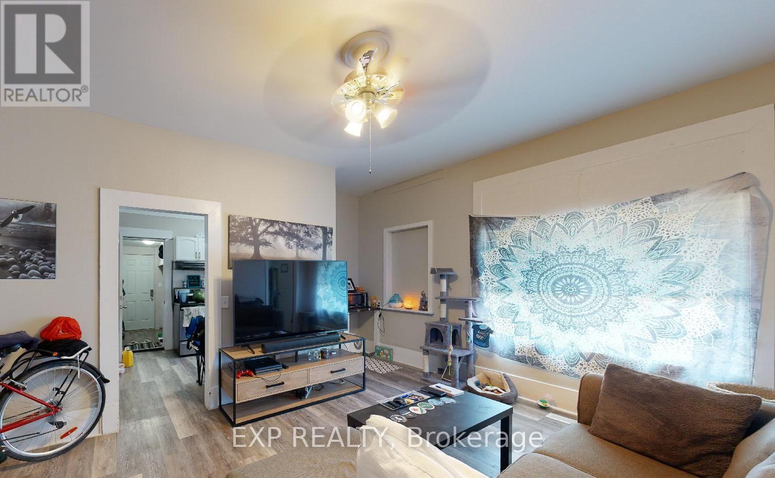 553 Quebec Street, London East, Ontario  N5W 3Y9 - Photo 8 - X12330606
