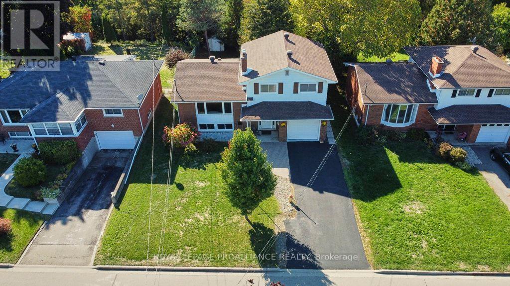 42 Davison Avenue, Brockville, Ontario  K6V 3C2 - Photo 39 - X12461519