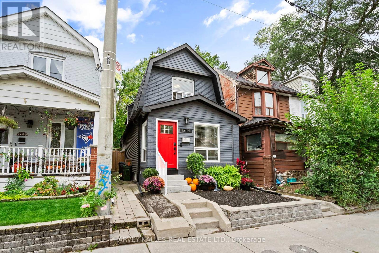 1254 Woodbine Avenue, Toronto, Ontario  M4C 4E6 - Photo 30 - E12461406