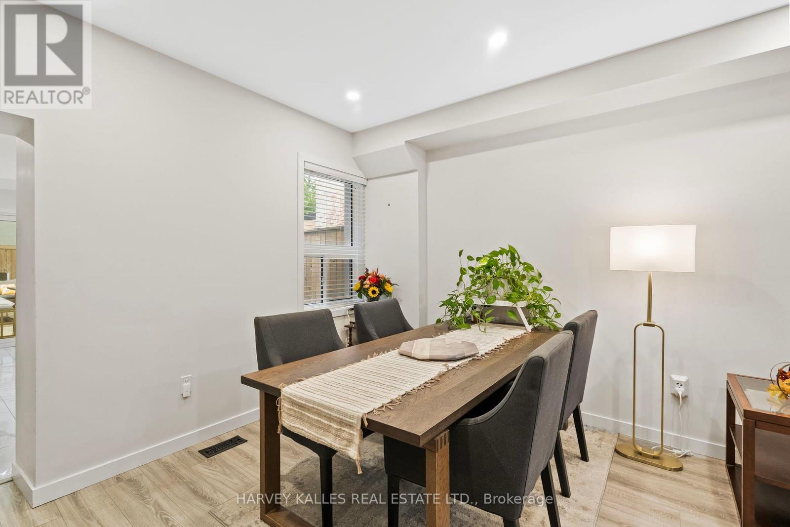 1254 Woodbine Avenue, Toronto, Ontario  M4C 4E6 - Photo 7 - E12461406