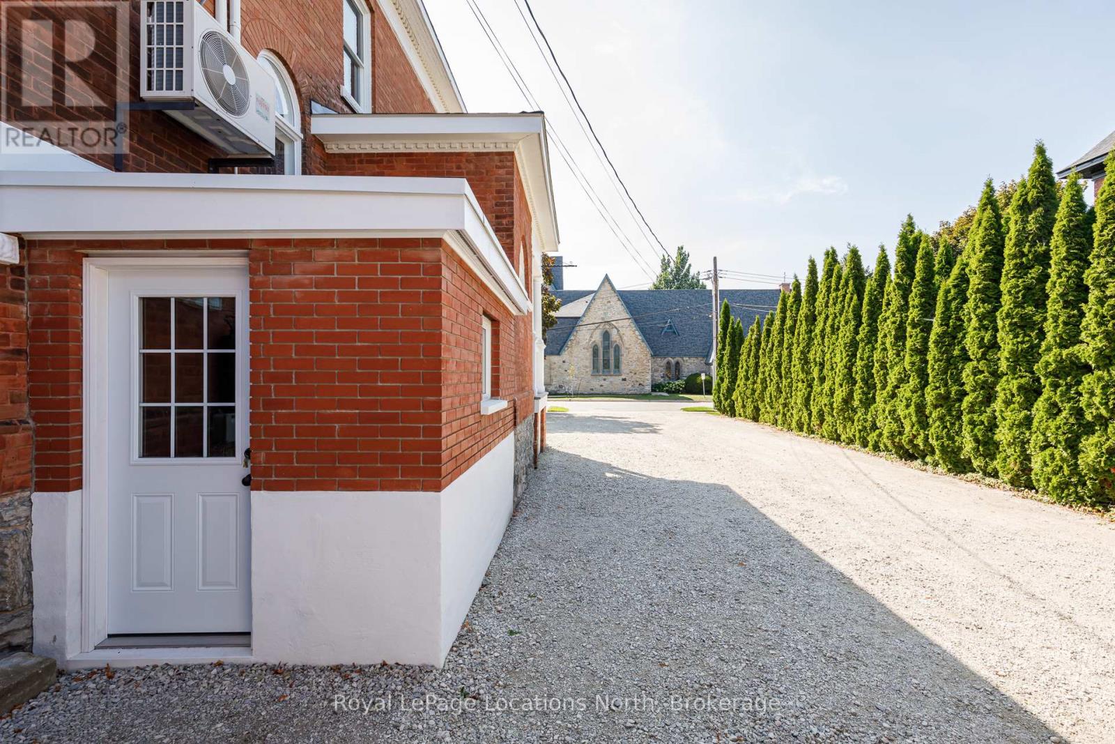 43 Elgin Street, Collingwood, Ontario  L9Y 3L6 - Photo 4 - S12461511