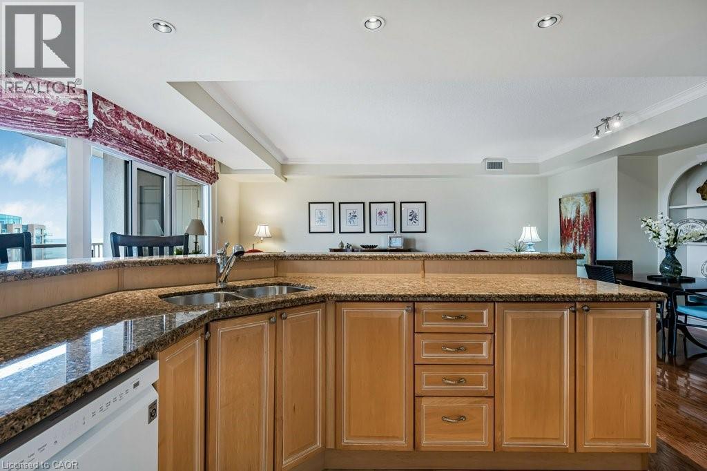 1477 Lakeshore Road Unit# 702, Burlington, Ontario  L7S 1B5 - Photo 8 - 40776887