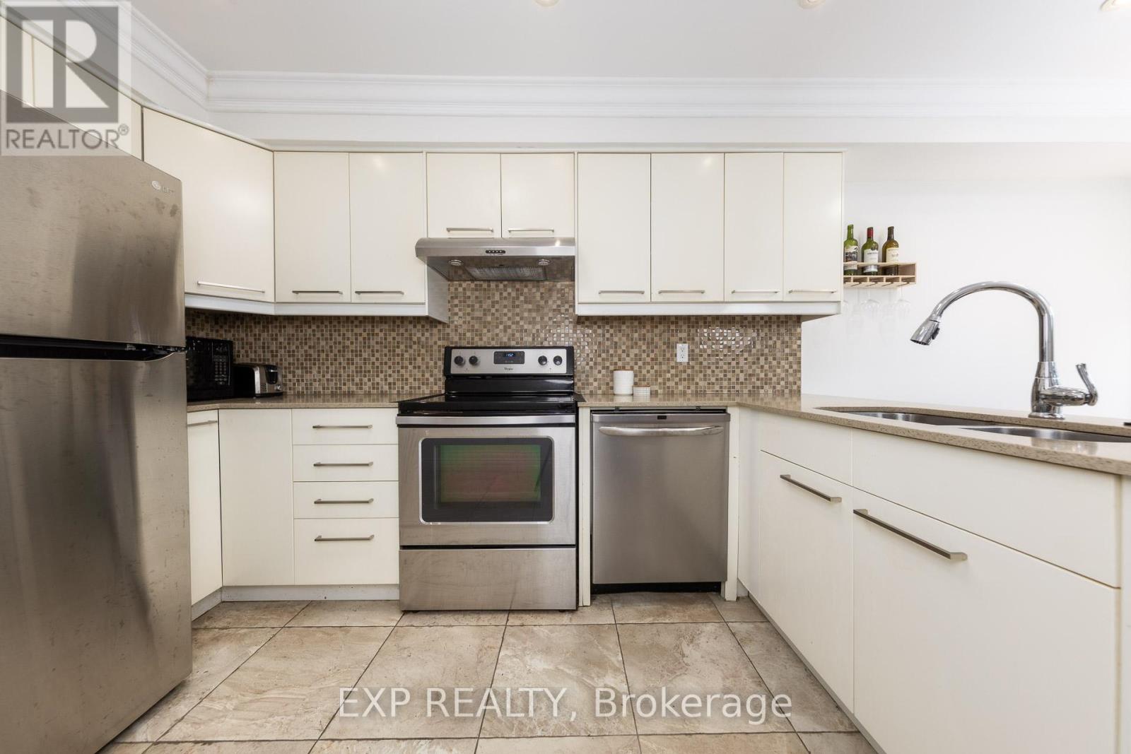 158 Millcroft Way, Vaughan, Ontario  L4J 6P6 - Photo 16 - N12461428