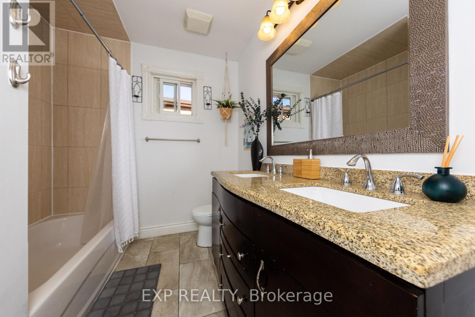 158 Millcroft Way, Vaughan, Ontario  L4J 6P6 - Photo 29 - N12461428
