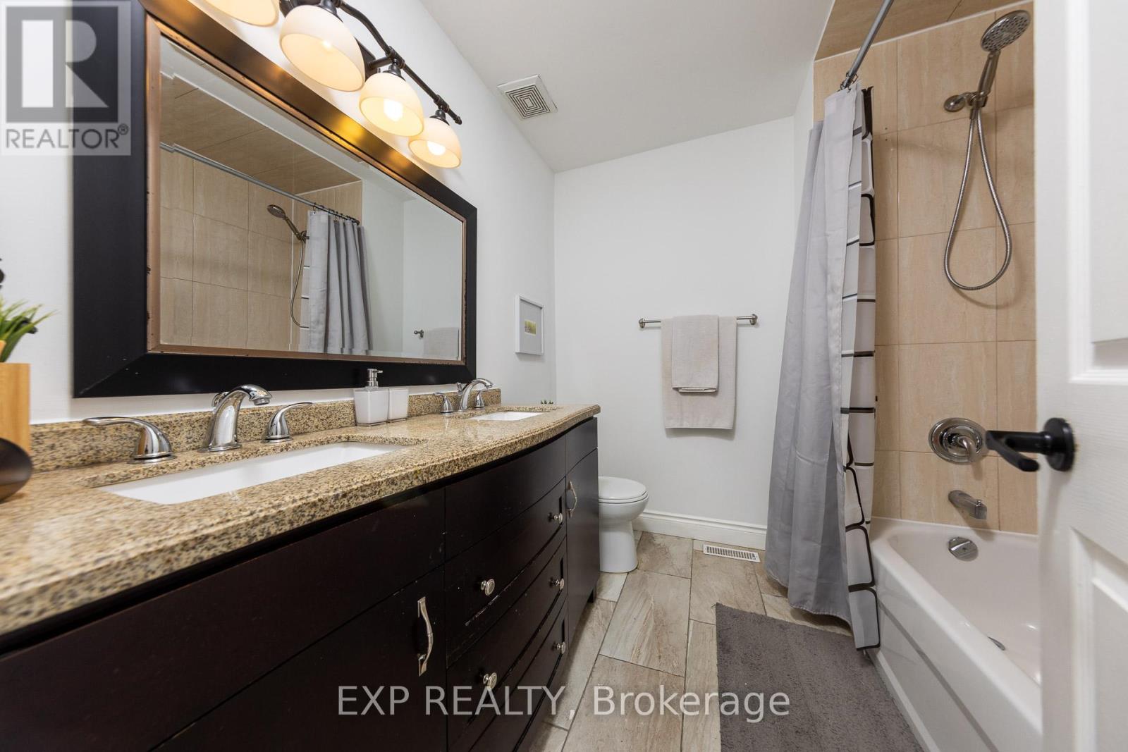 158 Millcroft Way, Vaughan, Ontario  L4J 6P6 - Photo 32 - N12461428