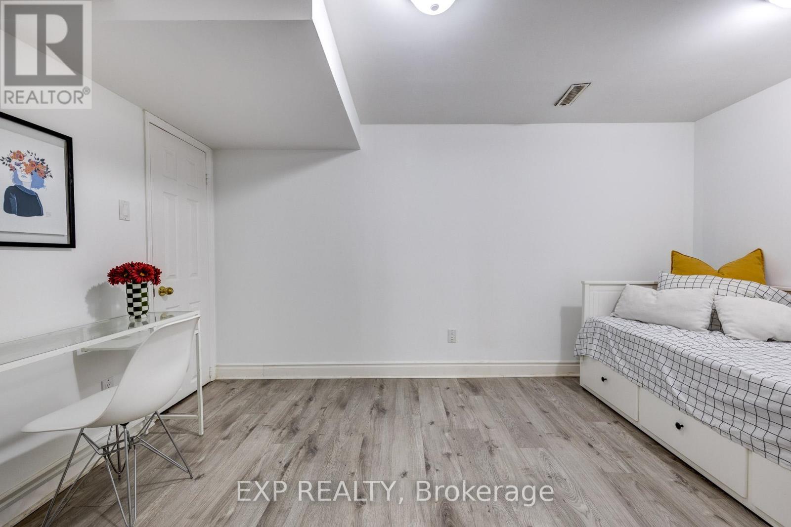 158 Millcroft Way, Vaughan, Ontario  L4J 6P6 - Photo 36 - N12461428