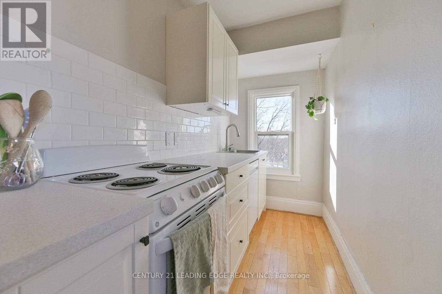 202 Main Street N, Markham, Ontario  L3P 1Y3 - Photo 32 - N12461443