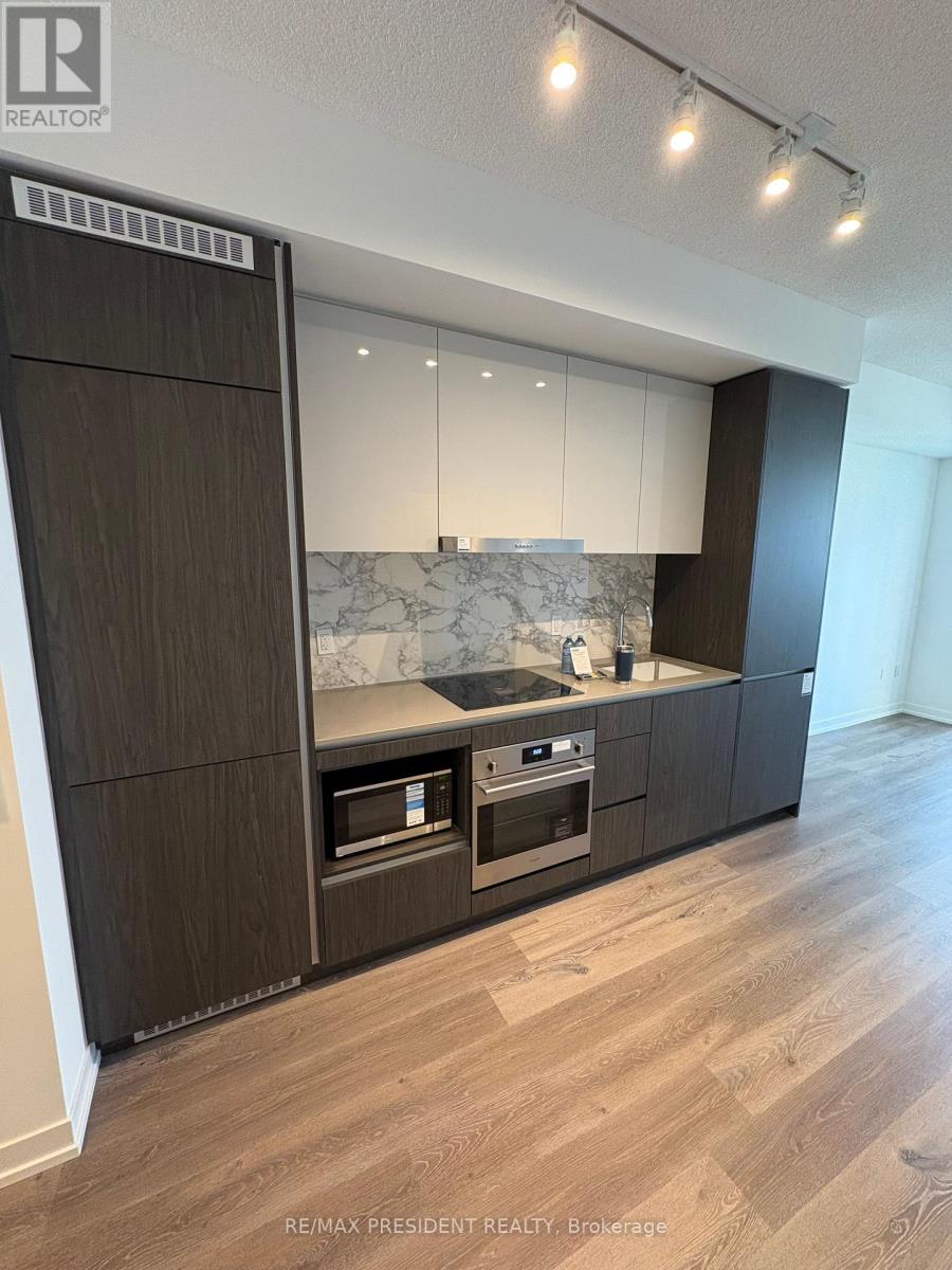 4502 - 28 INTERCHANGE WAY, Vaughan, Ontario