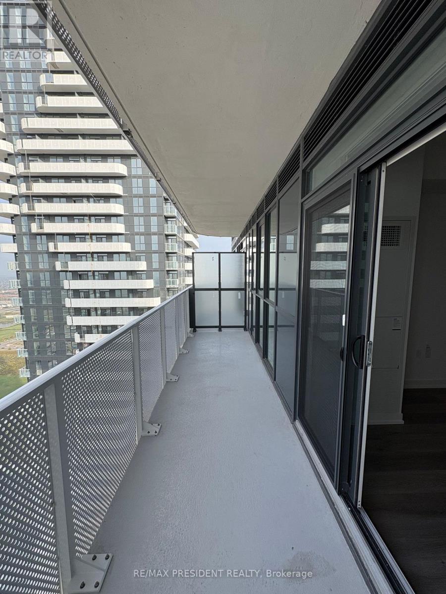 4502 - 28 Interchange Way, Vaughan, Ontario  L4K 0P8 - Photo 9 - N12461444