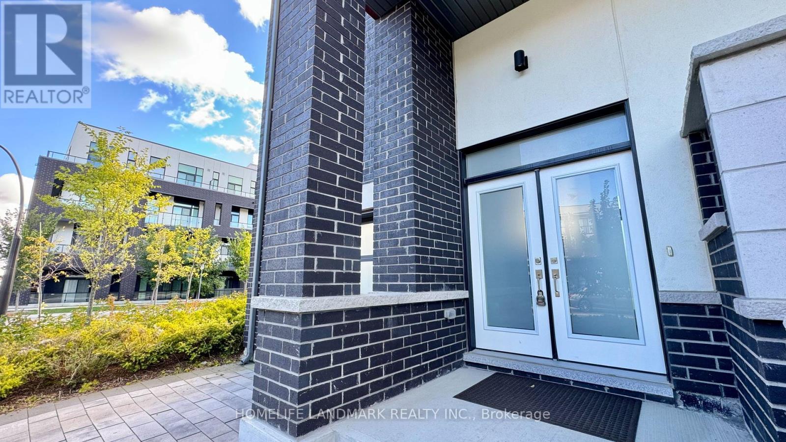 1 Beer Lane, Markham, Ontario  L6E 0V2 - Photo 2 - N12461469