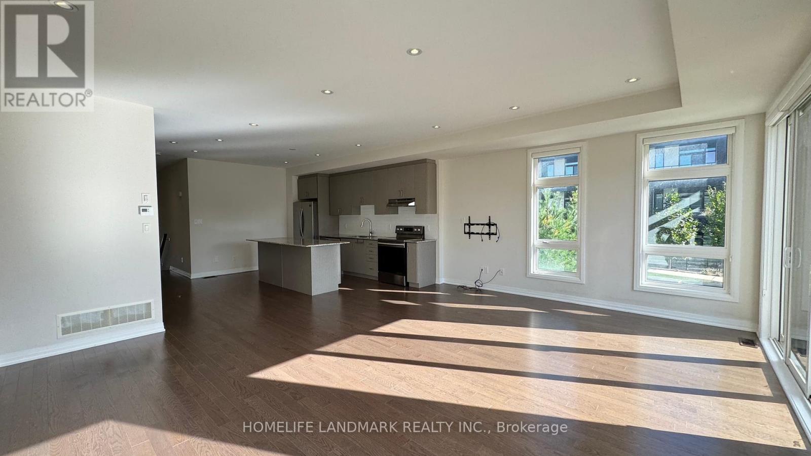 1 Beer Lane, Markham, Ontario  L6E 0V2 - Photo 6 - N12461469