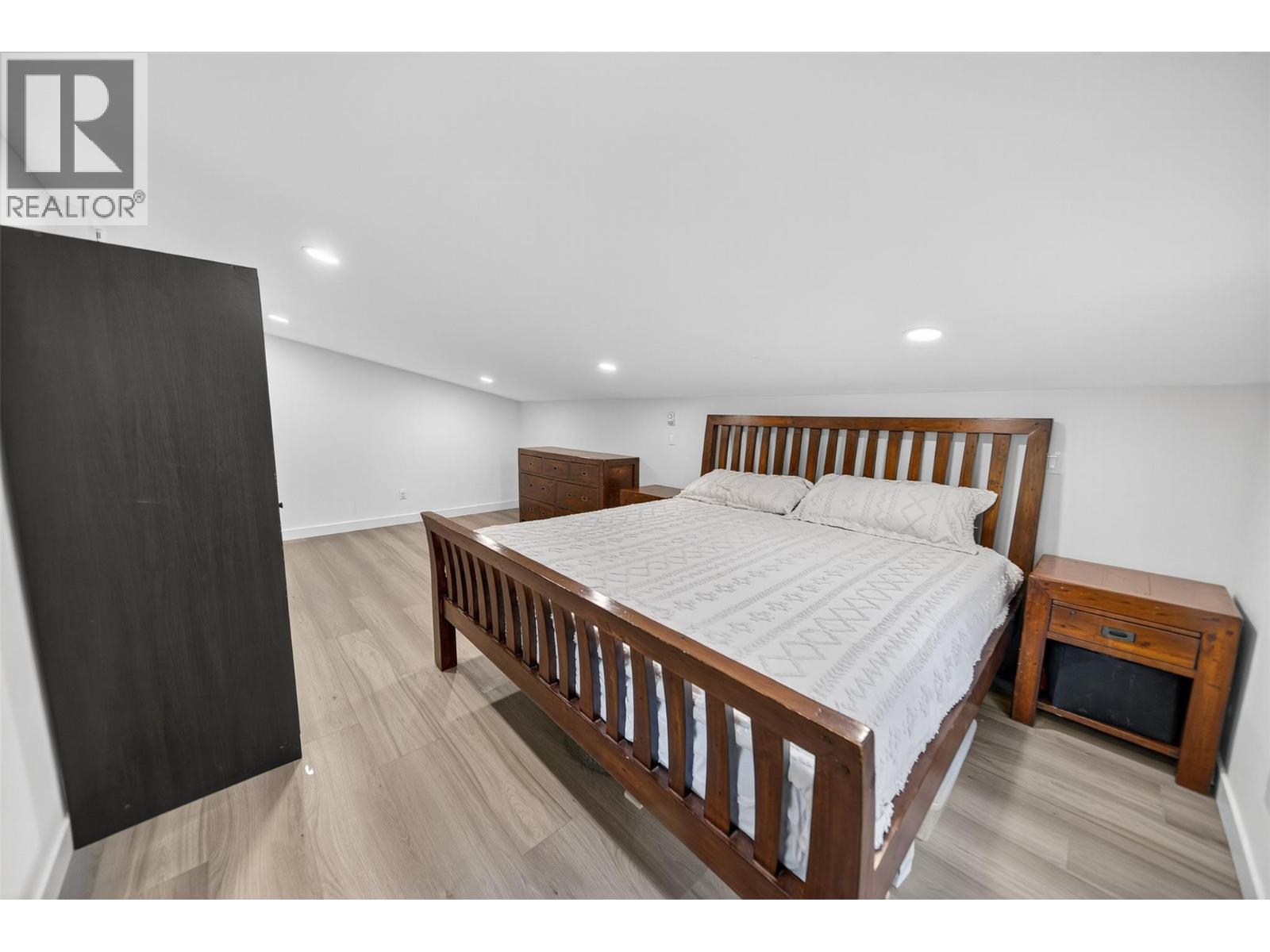 3306 Palmer Road, Baynes Lake, British Columbia  V0B 1T4 - Photo 27 - 10365727