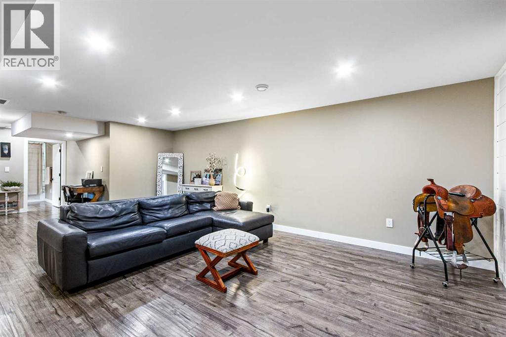 6 Mt View Close, Olds, Alberta  T4H 1B7 - Photo 25 - A2261692