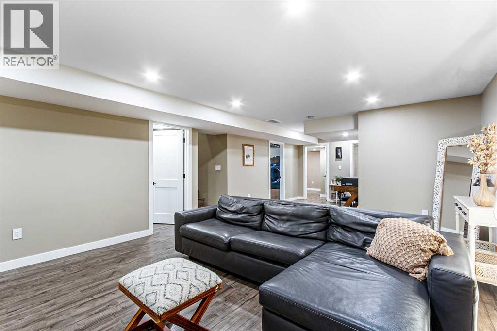 6 Mt View Close, Olds, Alberta  T4H 1B7 - Photo 26 - A2261692