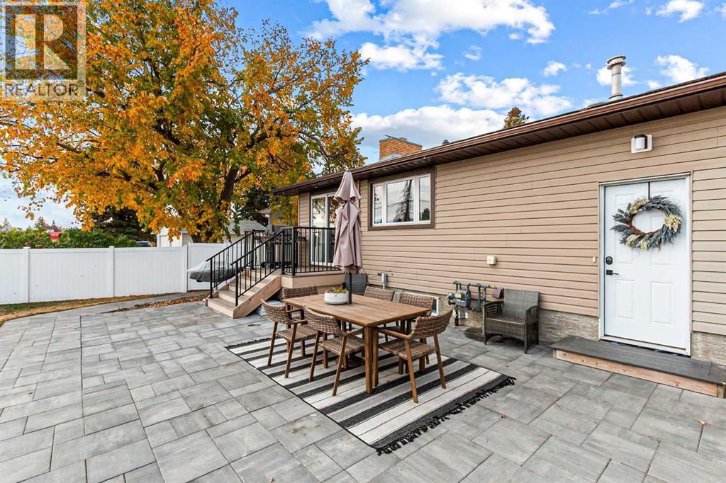 6 Mt View Close, Olds, Alberta  T4H 1B7 - Photo 36 - A2261692