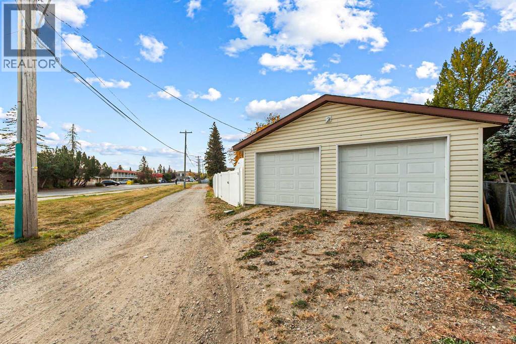 6 Mt View Close, Olds, Alberta  T4H 1B7 - Photo 42 - A2261692