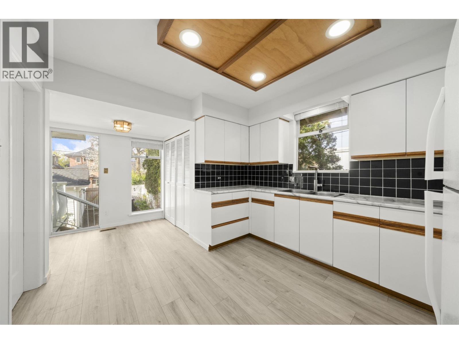 555 W 19th Avenue, Vancouver, British Columbia  V5Z 1W8 - Photo 10 - R3058135
