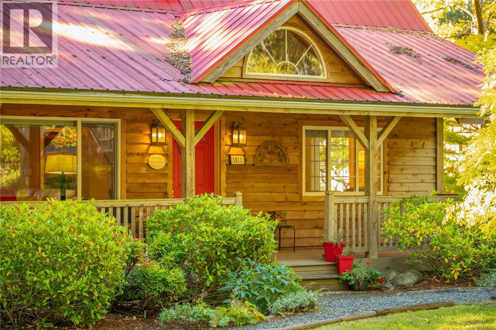 1811 Oyster Way, Gabriola Island, British Columbia  V0R 1X6 - Photo 2 - 1017226