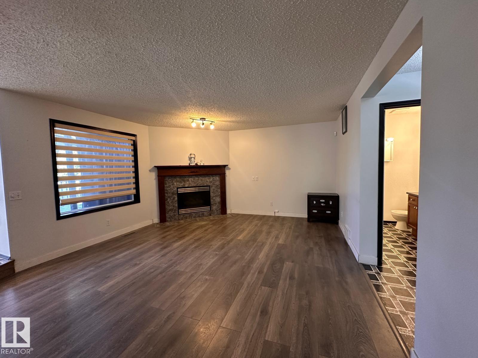 5304 190 St Nw, Edmonton, Alberta  T6M 2L2 - Photo 3 - E4462041