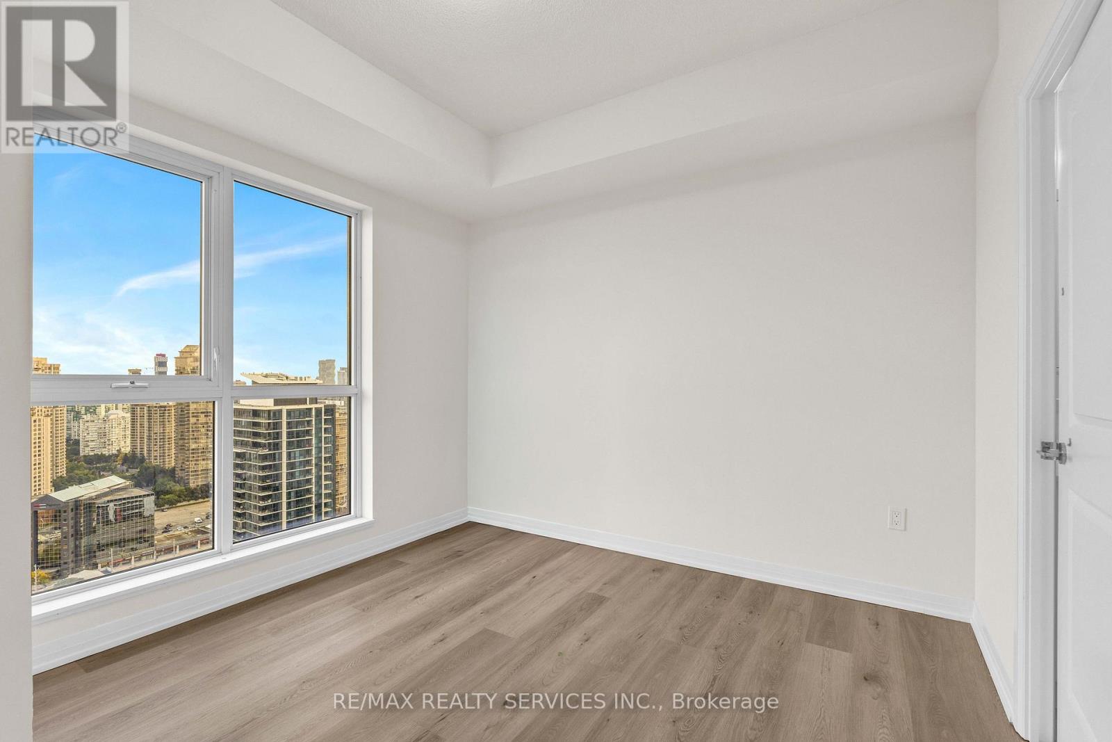 2601 - 15 Watergarden Drive, Mississauga, Ontario  L5R 0H4 - Photo 17 - W12461454