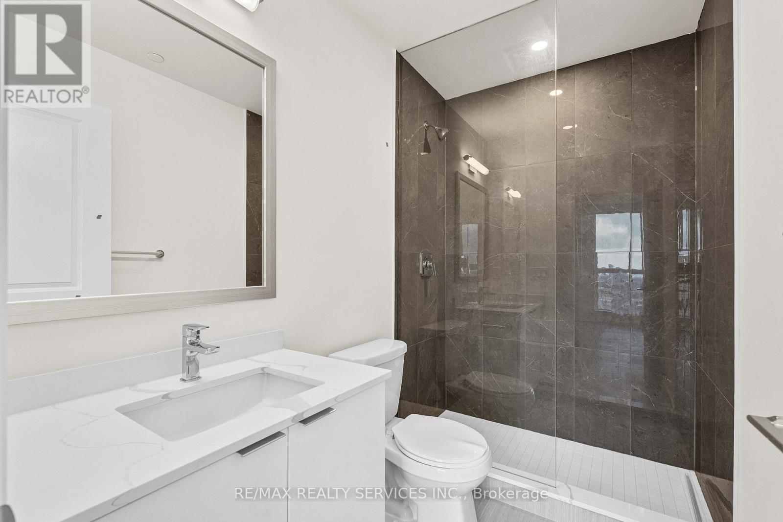 2601 - 15 Watergarden Drive, Mississauga, Ontario  L5R 0H4 - Photo 19 - W12461454