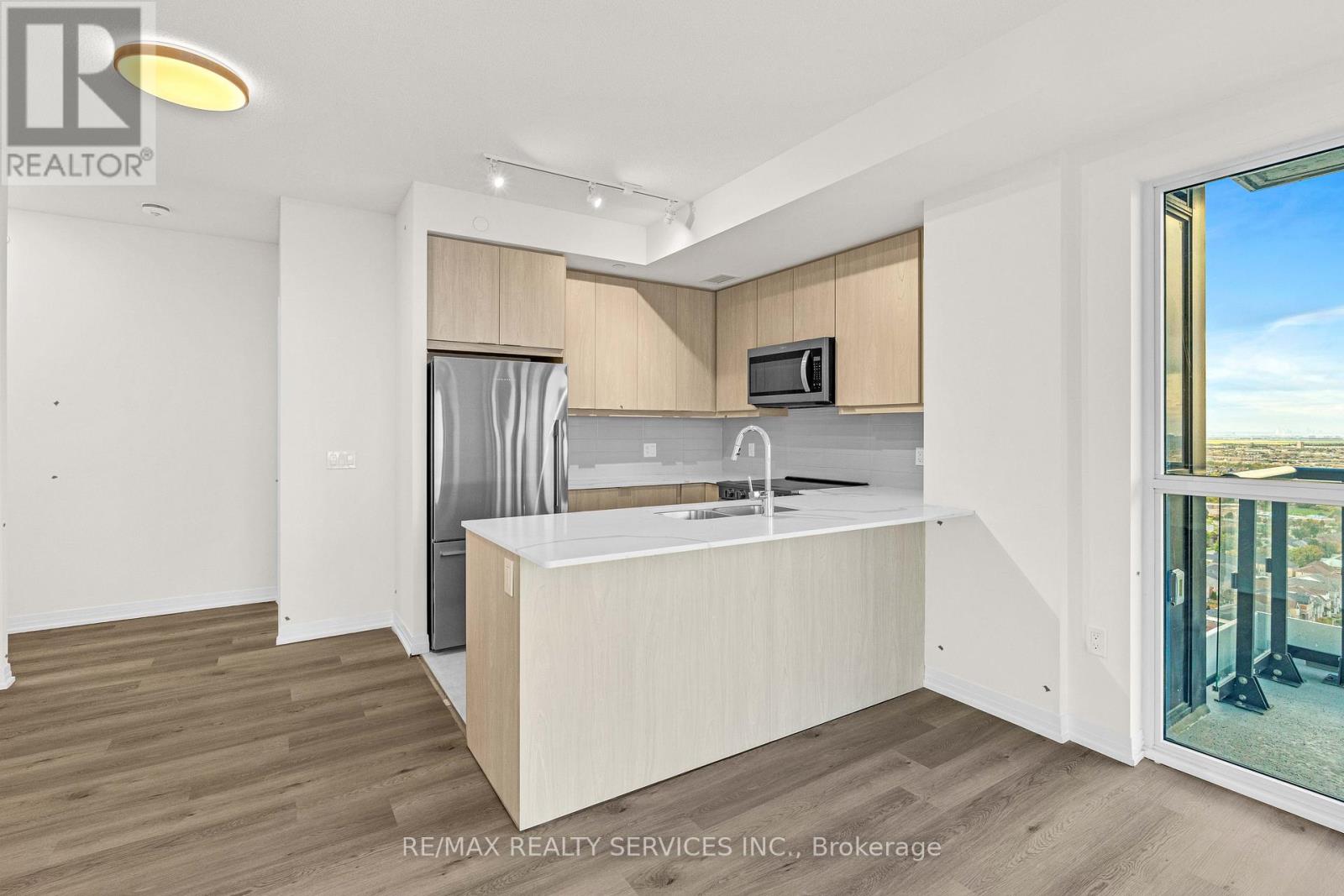 2601 - 15 Watergarden Drive, Mississauga, Ontario  L5R 0H4 - Photo 20 - W12461454