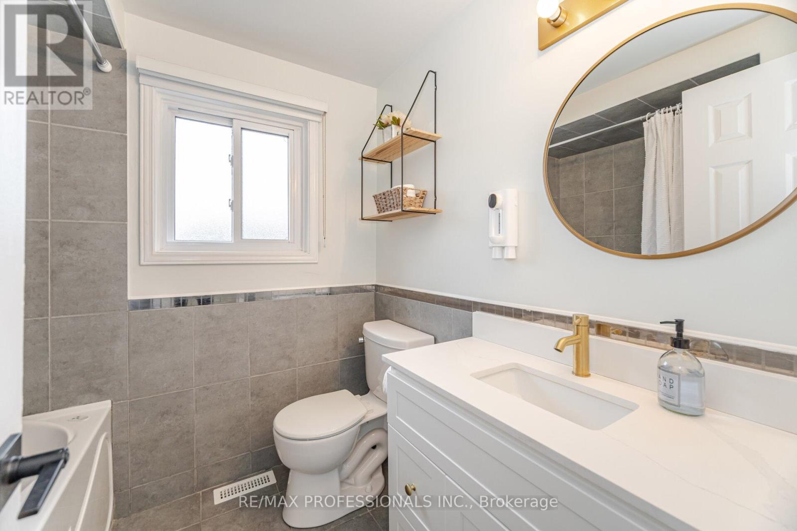 102 Tanager Square, Brampton, Ontario  L6Z 1X2 - Photo 26 - W12461466