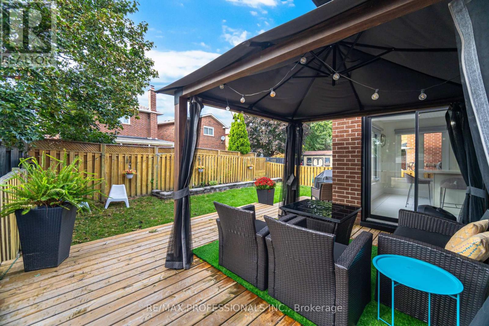 102 Tanager Square, Brampton, Ontario  L6Z 1X2 - Photo 48 - W12461466