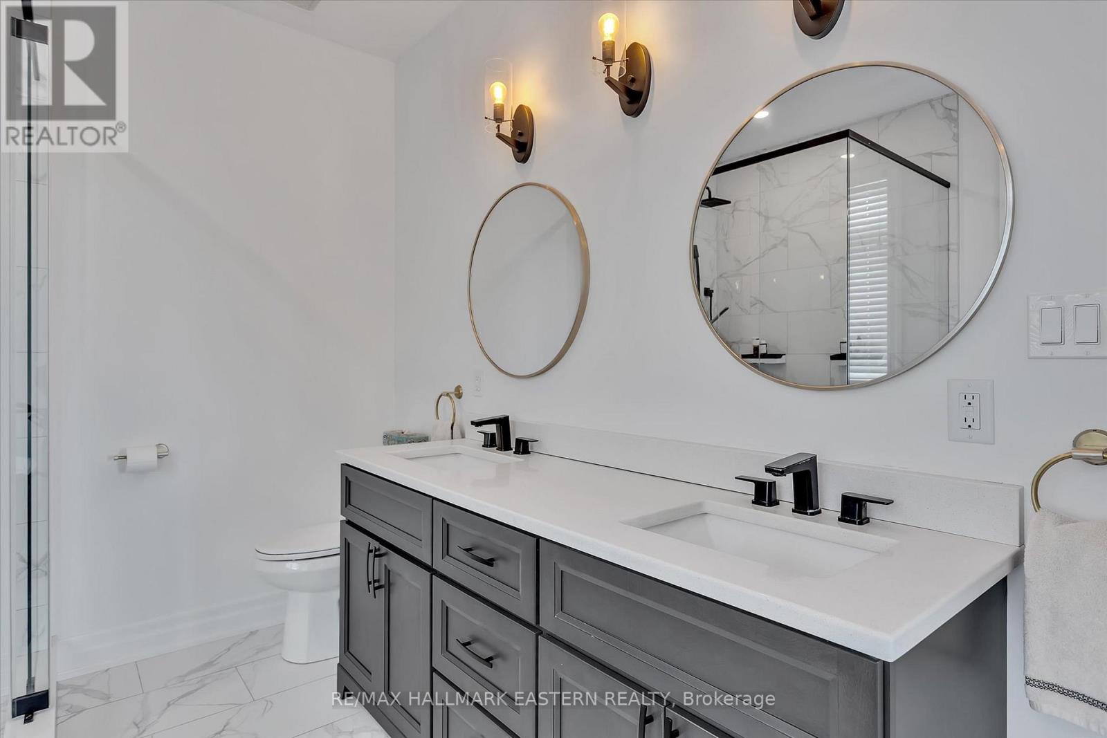 35 Lakeview Crescent, Kawartha Lakes, Ontario  K0M 1A0 - Photo 17 - X12393905