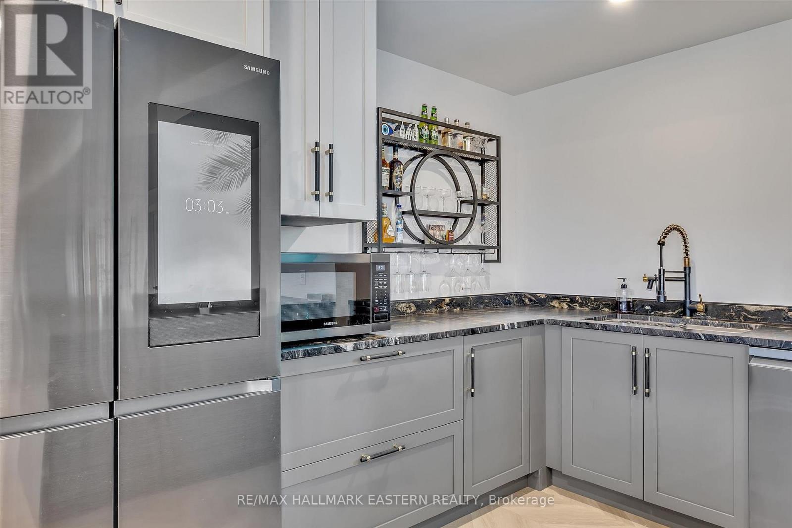 35 Lakeview Crescent, Kawartha Lakes, Ontario  K0M 1A0 - Photo 27 - X12393905