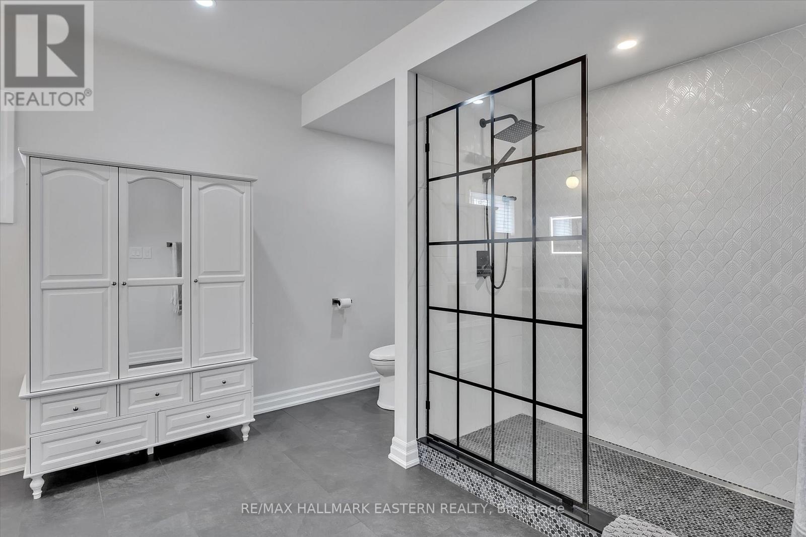 35 Lakeview Crescent, Kawartha Lakes, Ontario  K0M 1A0 - Photo 31 - X12393905