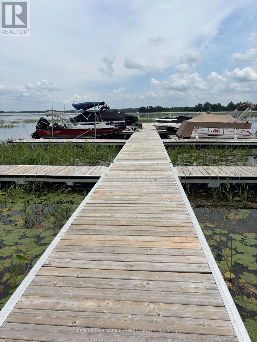 35 Lakeview Crescent, Kawartha Lakes, Ontario  K0M 1A0 - Photo 40 - X12393905