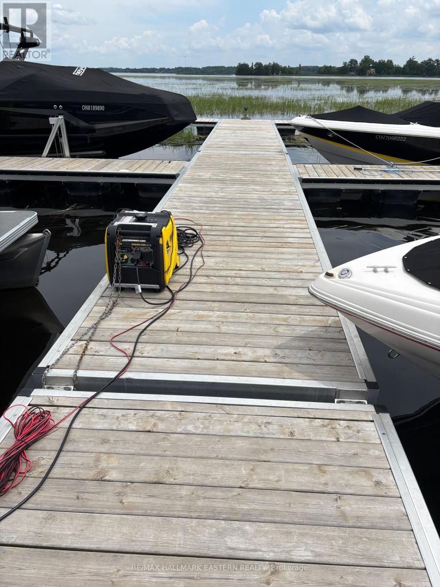 35 Lakeview Crescent, Kawartha Lakes, Ontario  K0M 1A0 - Photo 41 - X12393905