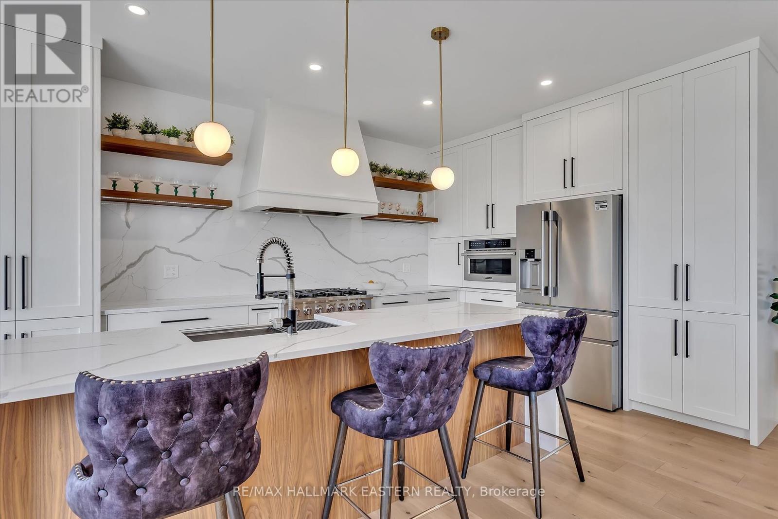 35 Lakeview Crescent, Kawartha Lakes, Ontario  K0M 1A0 - Photo 8 - X12393905