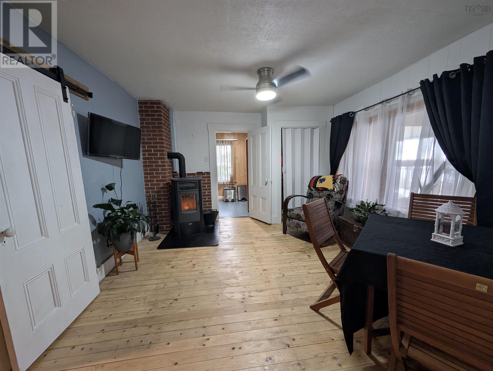 637 Highway 335, West Pubnico, Nova Scotia  B0W 3S0 - Photo 22 - 202525787