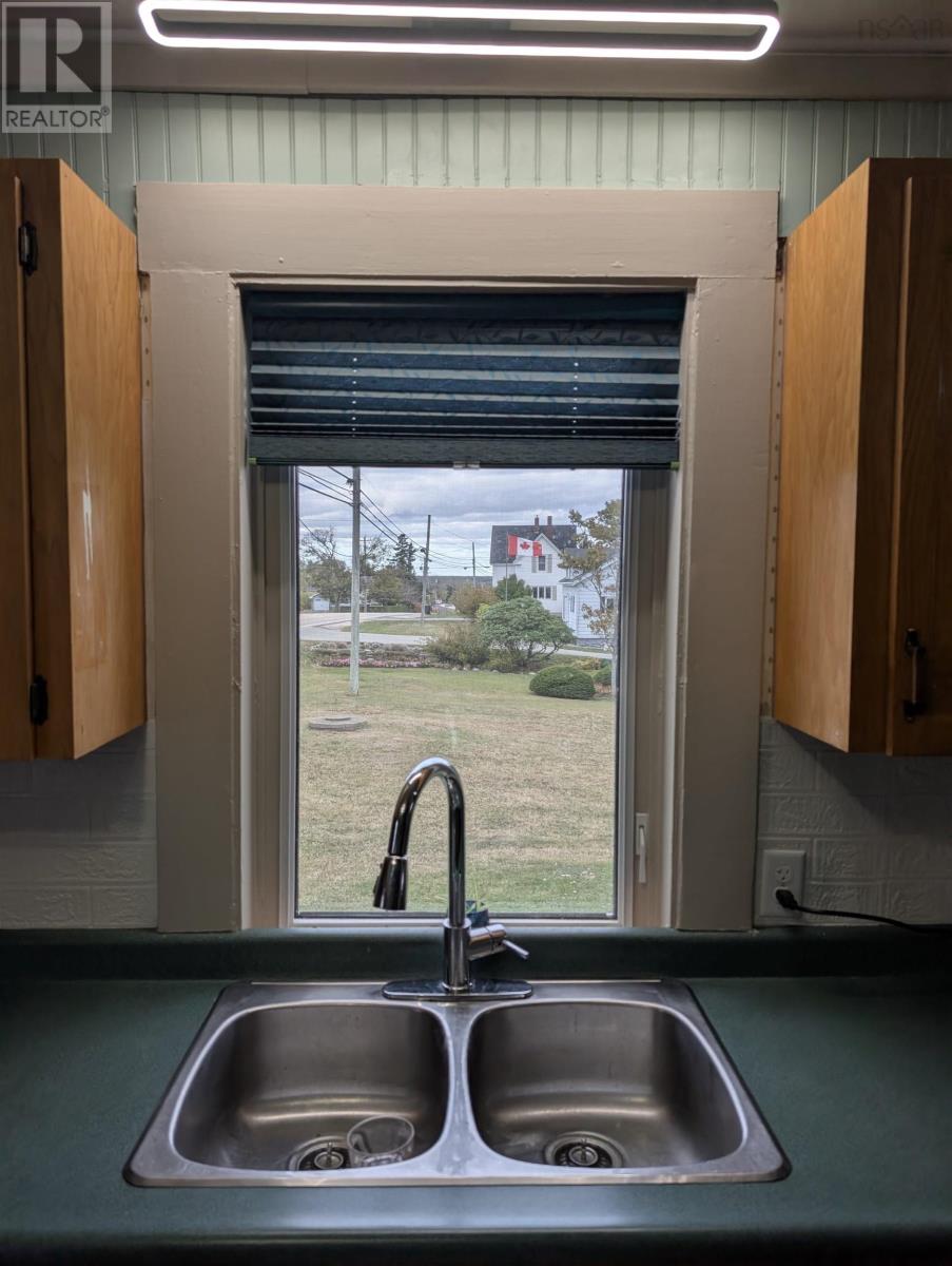 637 Highway 335, West Pubnico, Nova Scotia  B0W 3S0 - Photo 19 - 202525787
