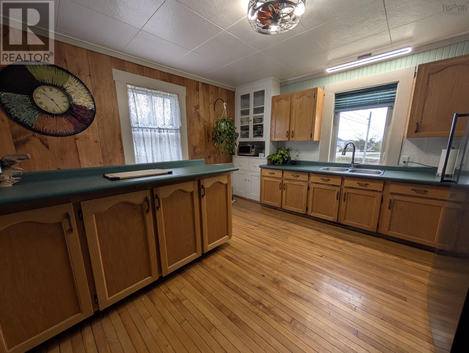 637 Highway 335, West Pubnico, Nova Scotia  B0W 3S0 - Photo 17 - 202525787