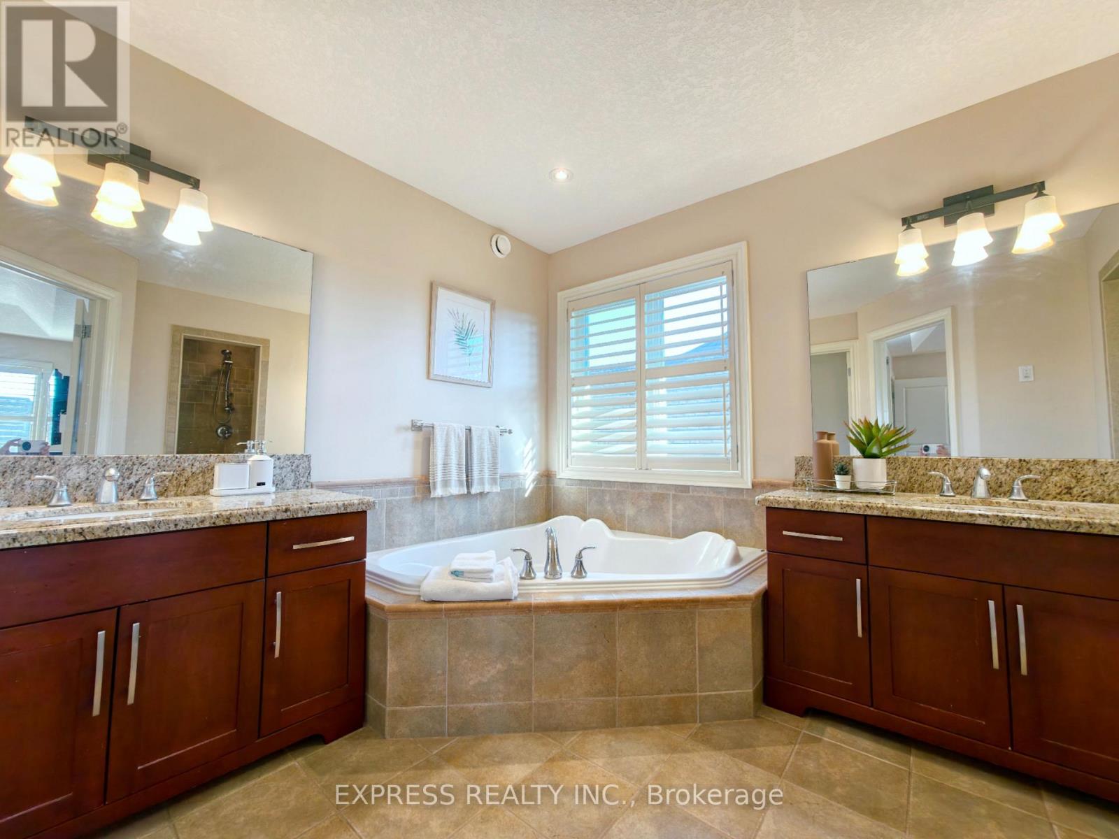 225 Terrace Wood Crescent, Kitchener, Ontario  N2P 2T3 - Photo 29 - X12461404