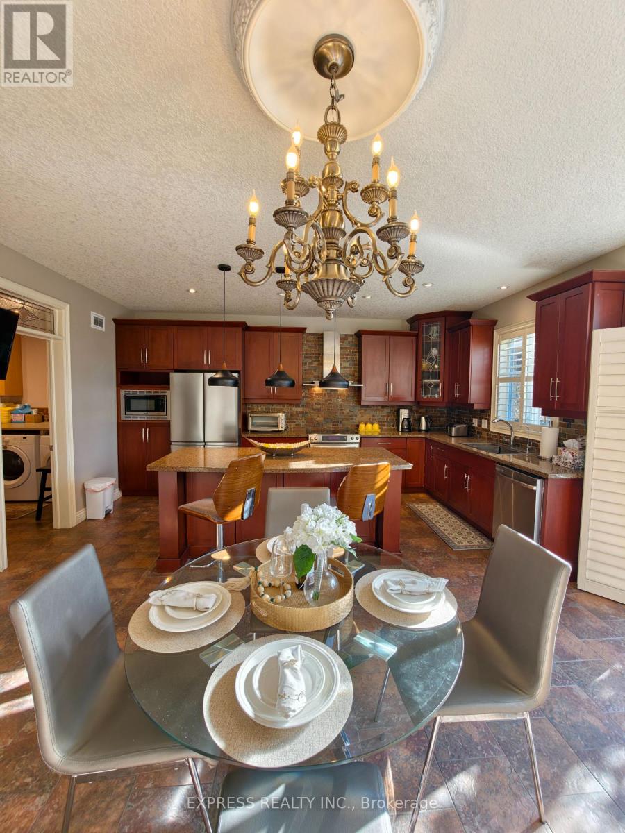225 Terrace Wood Crescent, Kitchener, Ontario  N2P 2T3 - Photo 7 - X12461404