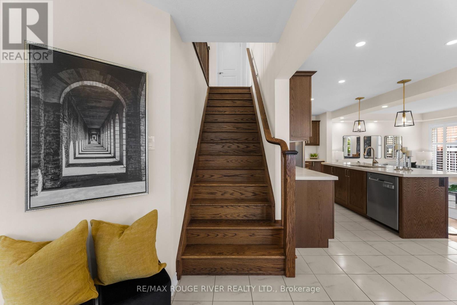 326 Seabrook Drive, Kitchener, Ontario  N2R 0L8 - Photo 18 - X12461413