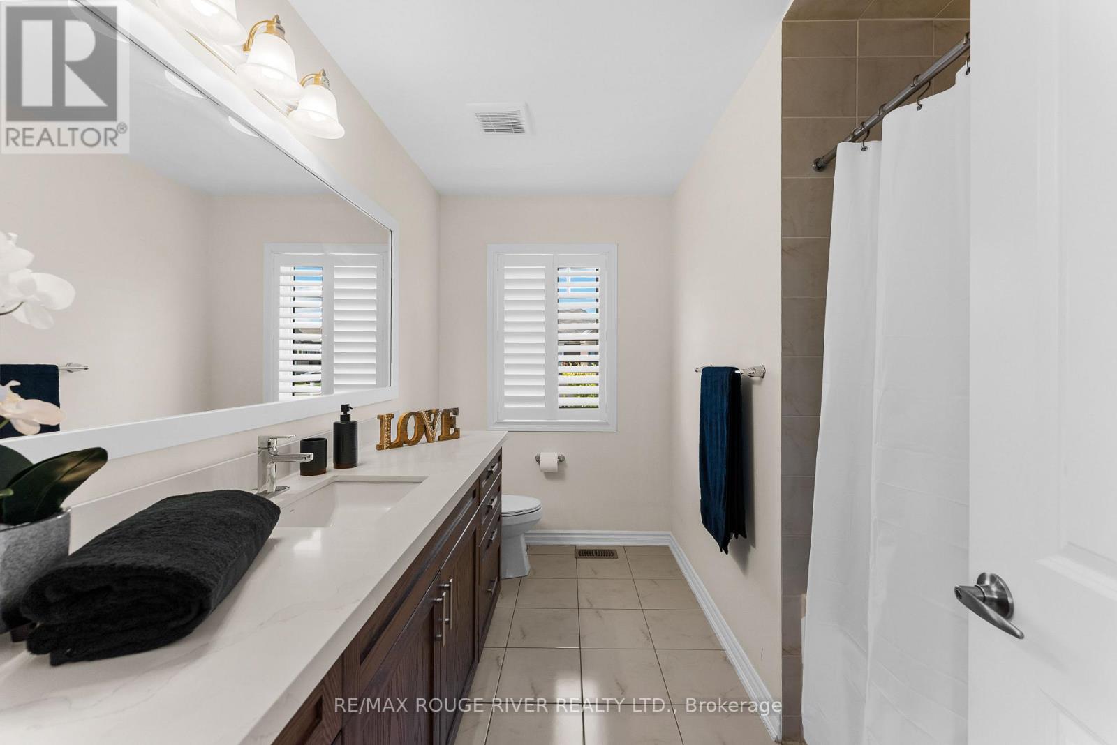 326 Seabrook Drive, Kitchener, Ontario  N2R 0L8 - Photo 24 - X12461413