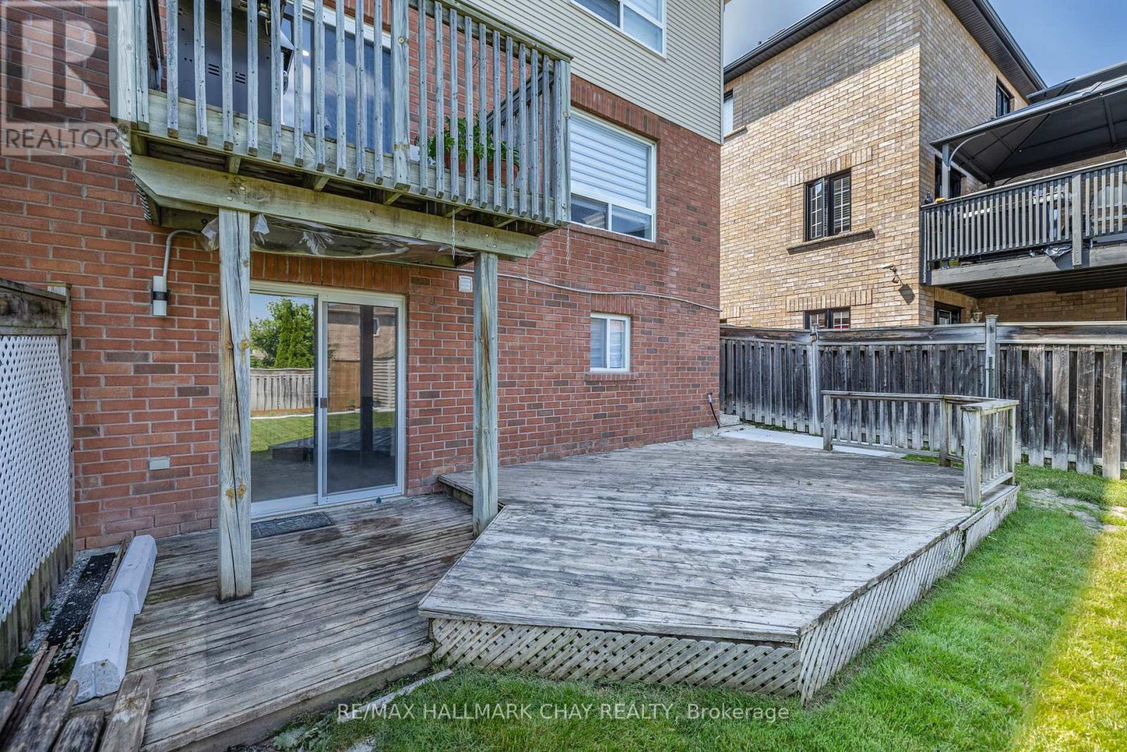 23 Smith Street, Bradford West Gwillimbury, Ontario  L3Z 3E1 - Photo 30 - X12461468