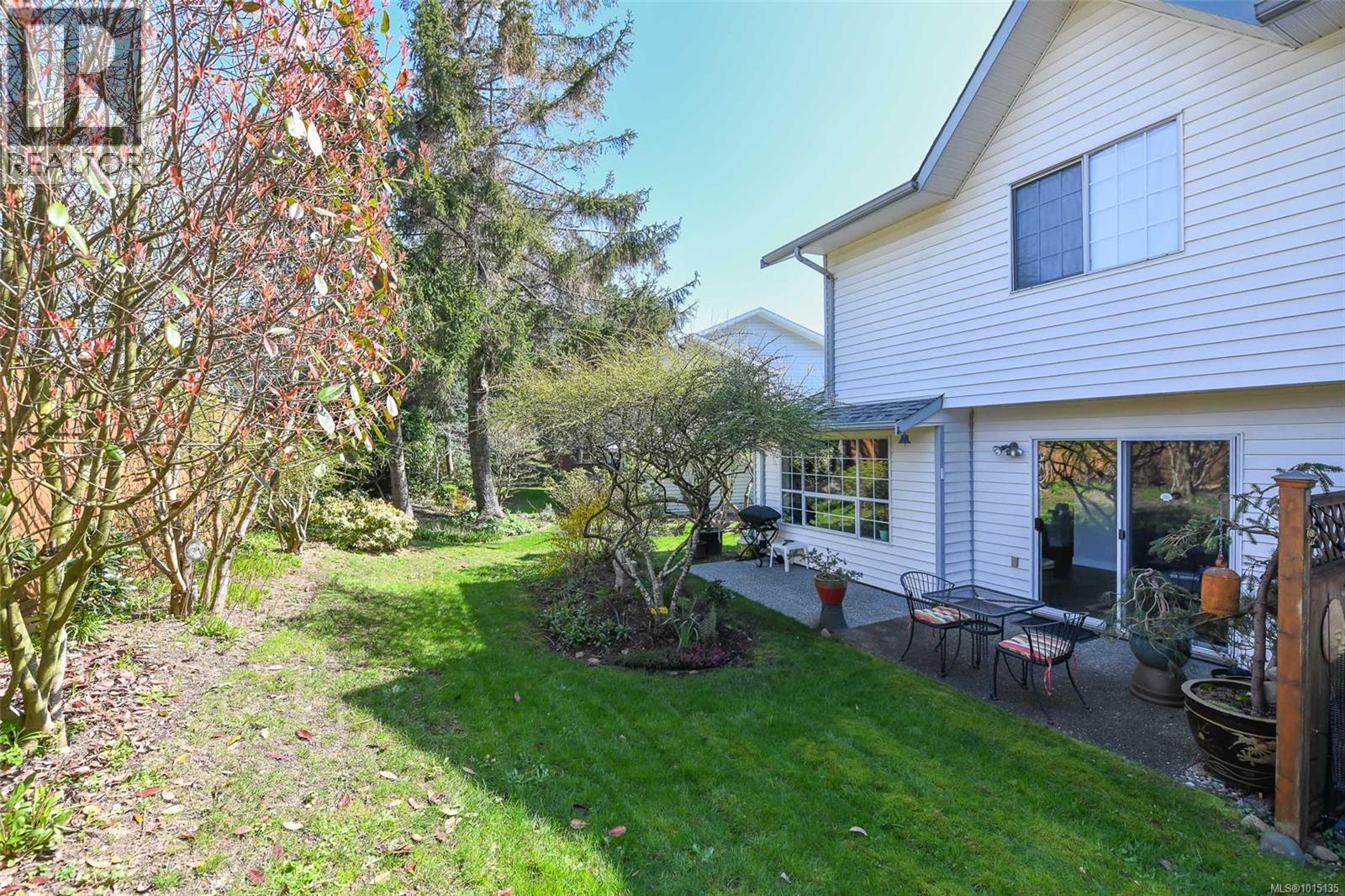 12 2200 Manor Dr, Comox, British Columbia  V9M 1C4 - Photo 40 - 1015135