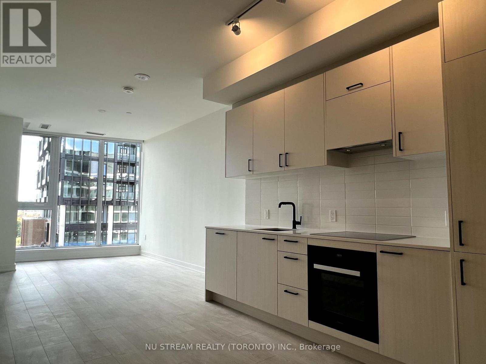624 - 1 Kyle Lowry Road, Toronto, Ontario  M3C 0S6 - Photo 2 - C12461486