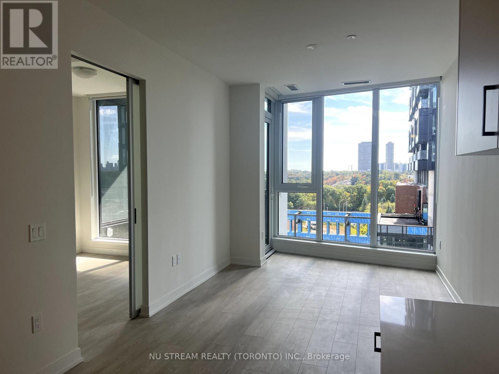 624 - 1 Kyle Lowry Road, Toronto, Ontario  M3C 0S6 - Photo 6 - C12461486